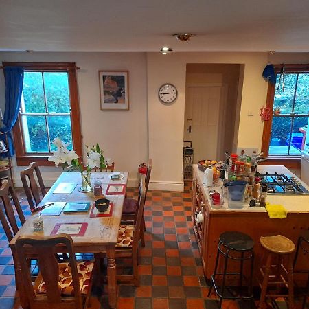 Annesley Park-Homestay Ap Дъблин Екстериор снимка
