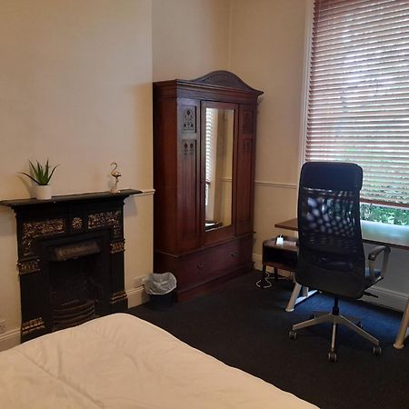 Annesley Park-Homestay Ap Дъблин Екстериор снимка