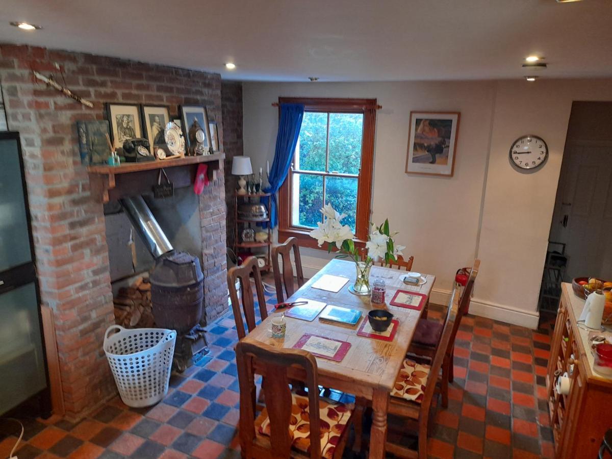 Annesley Park-Homestay Ap Дъблин Екстериор снимка