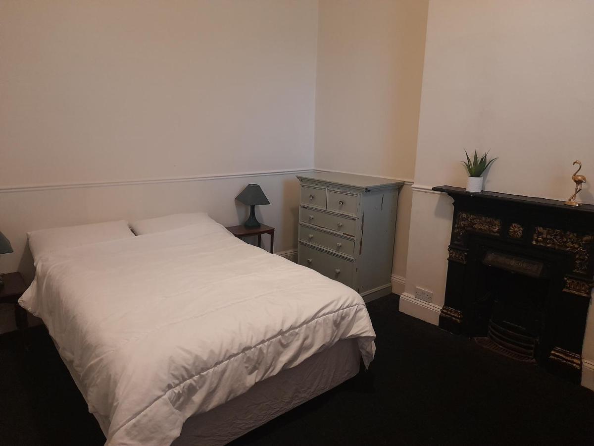 Annesley Park-Homestay Ap Дъблин Екстериор снимка